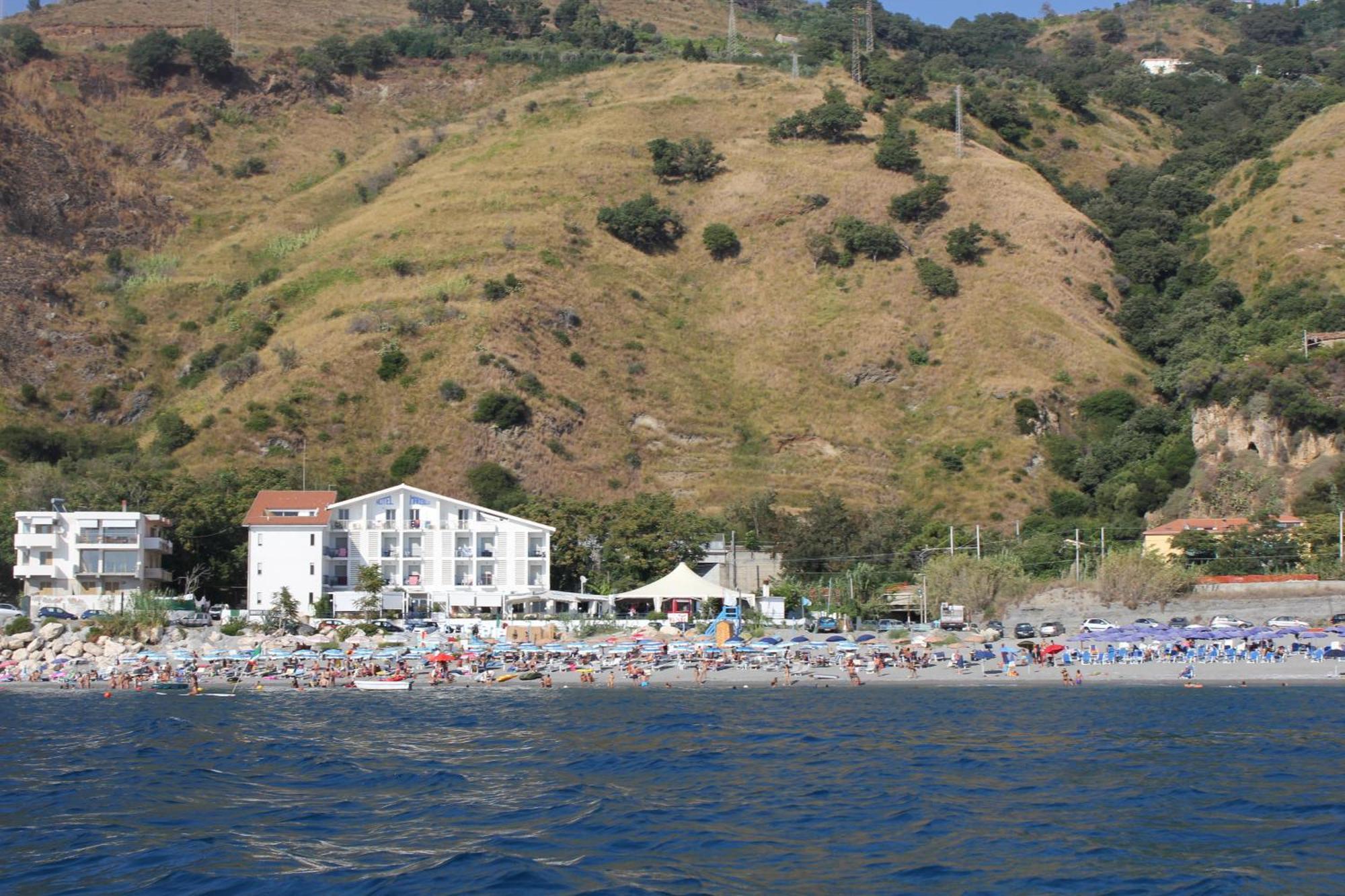 Hotel Ristorante Mareblu Амантеа Екстер'єр фото