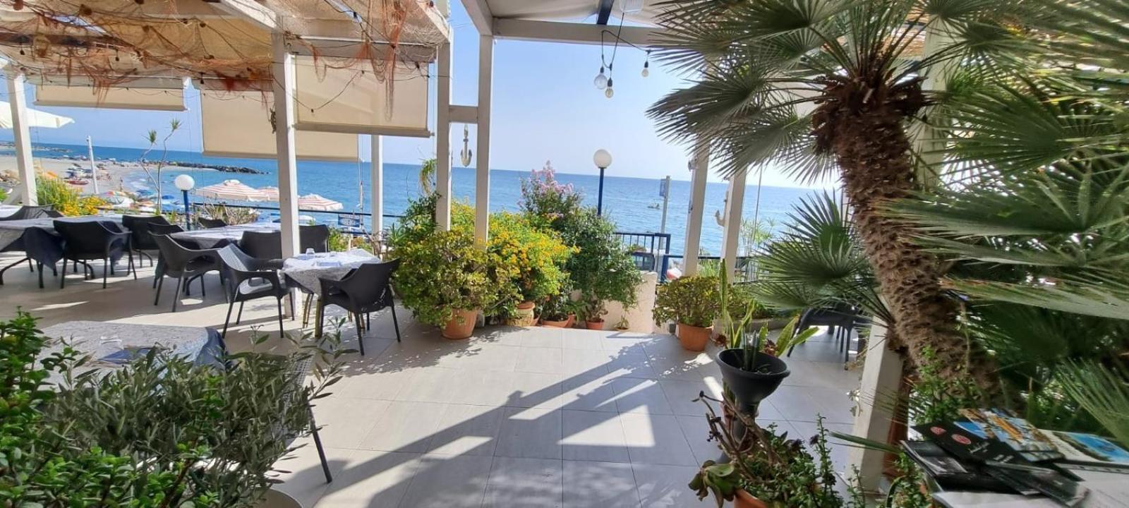 Hotel Ristorante Mareblu Амантеа Екстер'єр фото