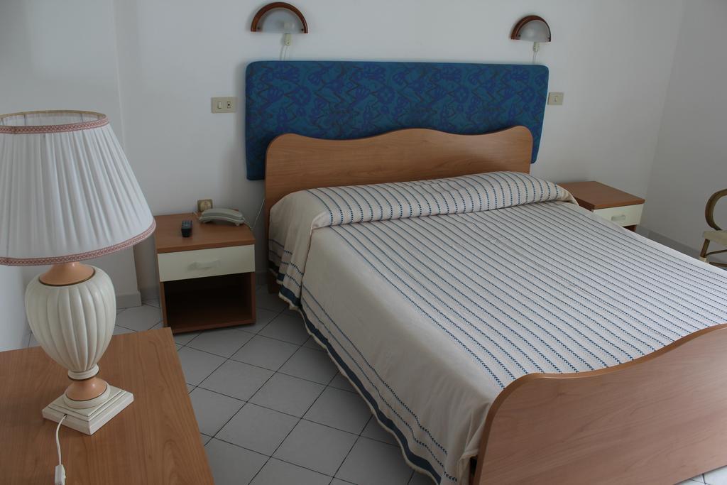Hotel Ristorante Mareblu Амантеа Номер фото